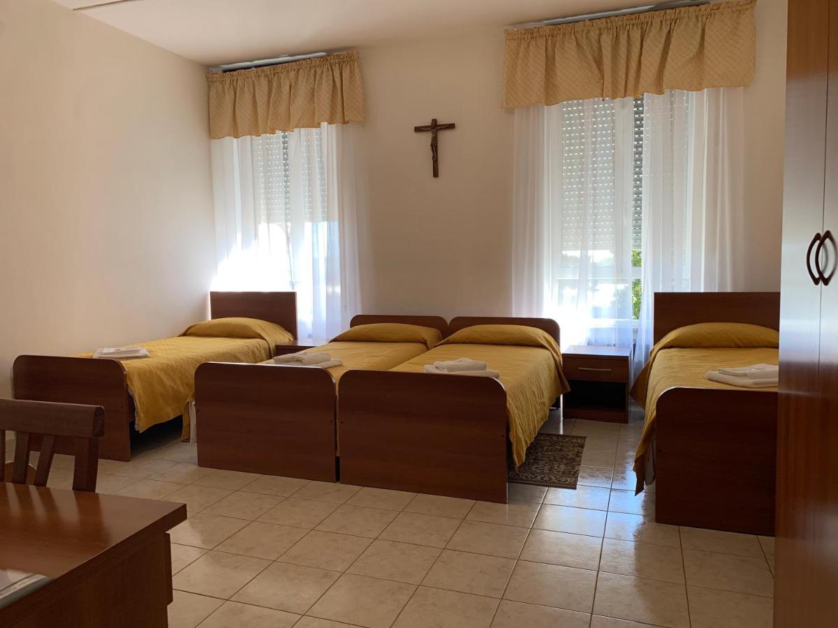 Casa Per Ferie Jpii Dom Polski Maison d'hôtes *